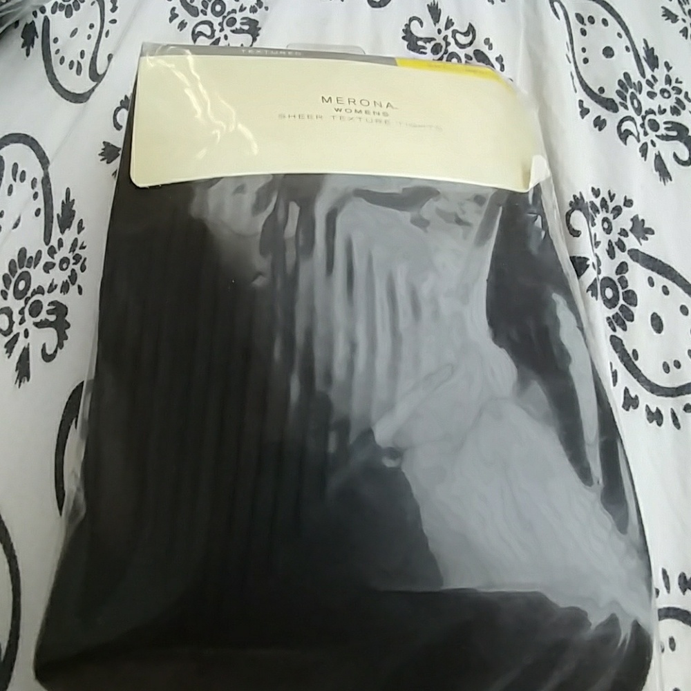 NEW Textured Tights